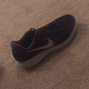 Black Nike boys shoes